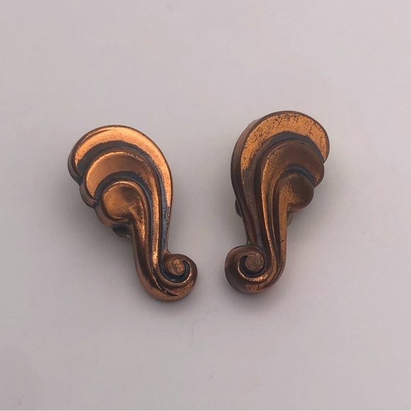 𝅺vtg Renoir Copper Brass Colour Clip On Earrings Art Deco Style 1.1” - Picture 1 of 5